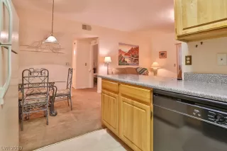 Photo #6: 2103036 Listing