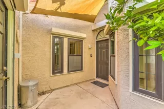 Photo #2: 2103070 Listing