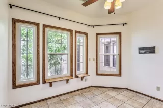 Photo #5: 2103070 Listing