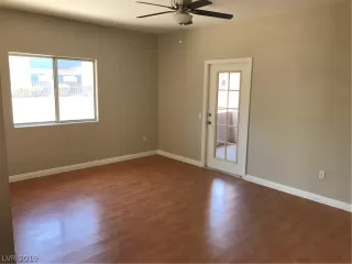 Photo #2: 2103091 Listing 