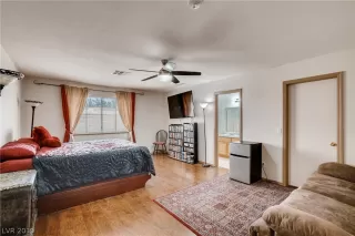 Photo #3: 2103095 Listing 