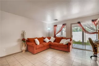 Photo #5: 2103095 Listing 