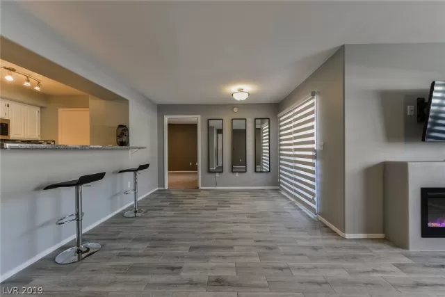 MLS: 2103098 Condo For Sale