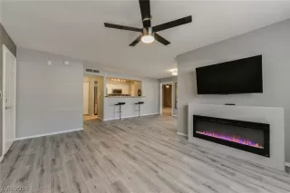 Photo #2: 2103098 Listing 