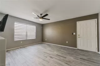 Photo #3: 2103098 Listing 