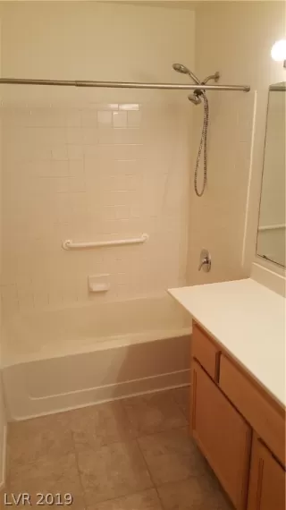 Photo #6: 2103169 Listing 