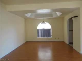 Photo #2: 2103248 Listing 