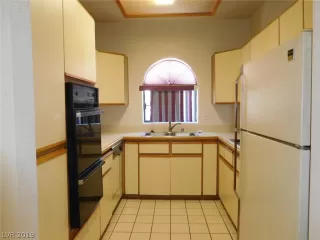 Photo #4: 2103248 Listing 