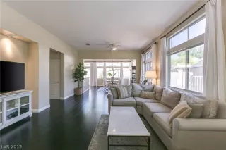 Photo #6: 2103267 Listing 