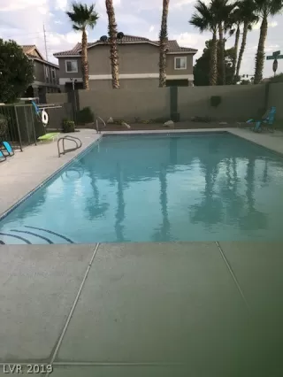 Photo #5: 2103275 Listing