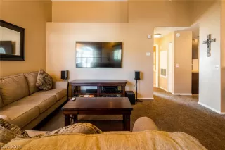 Photo #1: 2103311 Listing