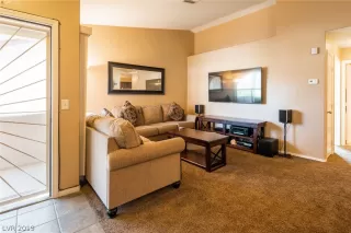 Photo #2: 2103311 Listing