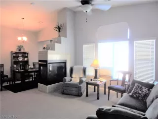 Photo #2: 2103318 Listing