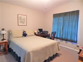 Photo #5: 2103318 Listing