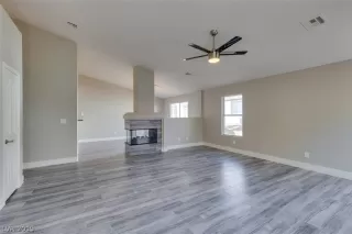 Photo #5: 2103339 Listing 