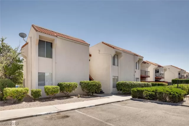 MLS: 2103341 Condo For Sale