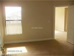 Photo #4: 2103346 Listing