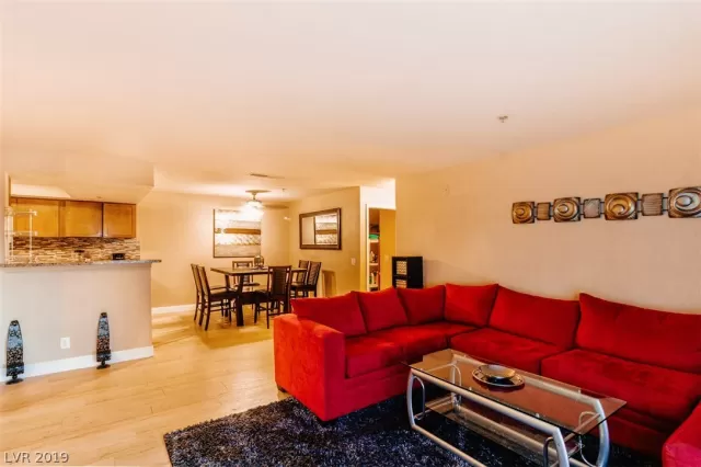 MLS: 2103409 Condo For Sale