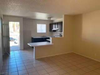 Photo #2: 2103449 Listing 