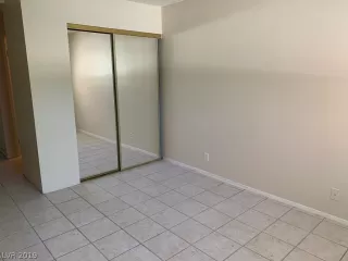 Photo #4: 2103476 Listing 