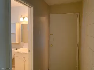 Photo #5: 2103476 Listing 