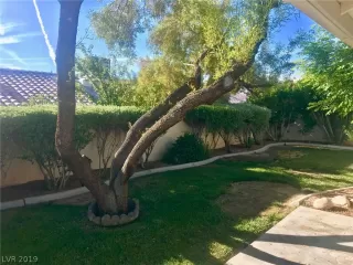 Photo #2: 2103478 Listing