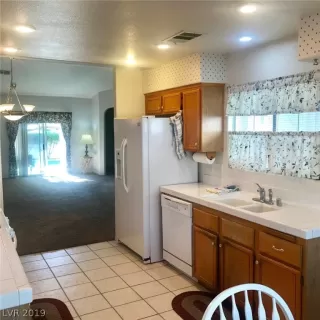 Photo #3: 2103478 Listing