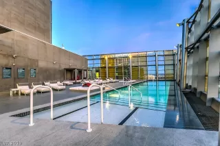 Photo #1: 2103503 Listing