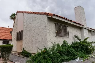 Photo #1: 2103508 Listing