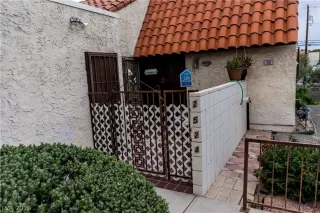 Photo #2: 2103508 Listing