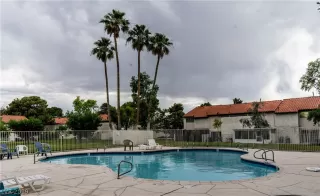 Photo #4: 2103508 Listing