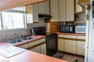 Photo #6: 2103508 Listing