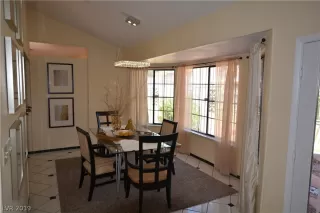 Photo #2: 2103510 Listing