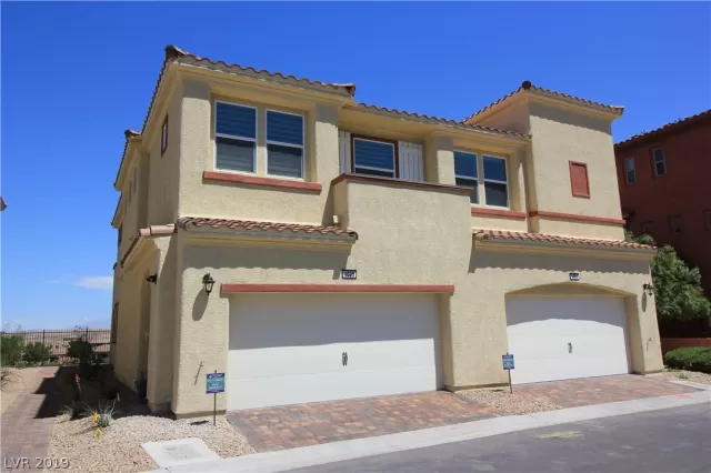 MLS: 2103512 Condo For Sale