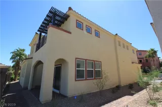 Photo #4: 2103512 Listing 