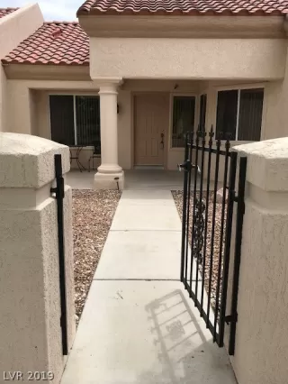 Photo #6: 2103549 Listing