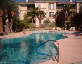 Photo #1: 2103581 Listing