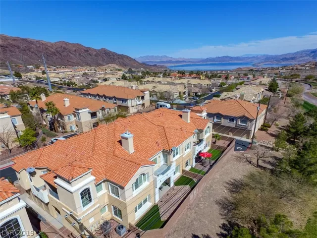 MLS: 2103604 Condo For Sale