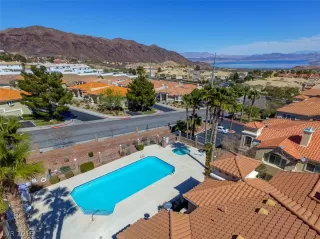 Photo #4: 2103604 Listing 