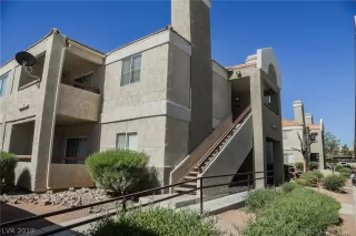 Photo #1: 2103656 Listing