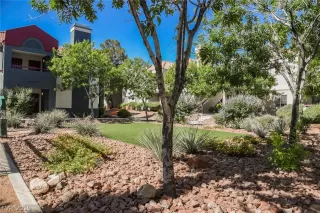 Photo #4: 2103656 Listing