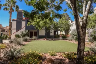 Photo #5: 2103656 Listing