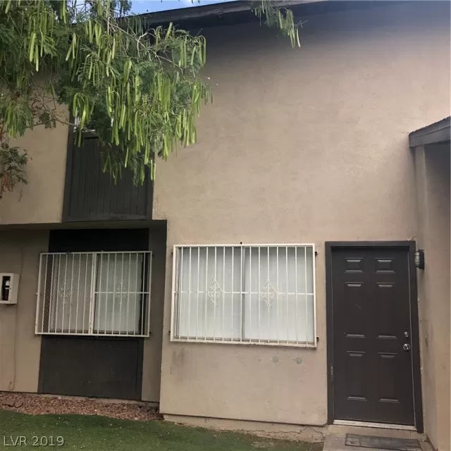 MLS: 2103673 Condo For Sale