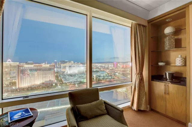 MLS: 2103679 Condo For Sale