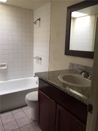 Photo #3: 2103691 Listing 