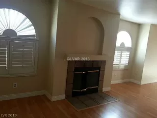 Photo #2: 2103694 Listing 