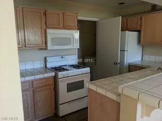 Photo #3: 2103694 Listing 