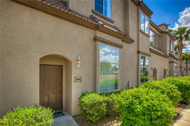 MLS: 2103698 Condo For Sale