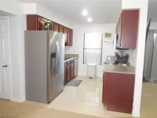 Photo #2: 2103701 Listing 