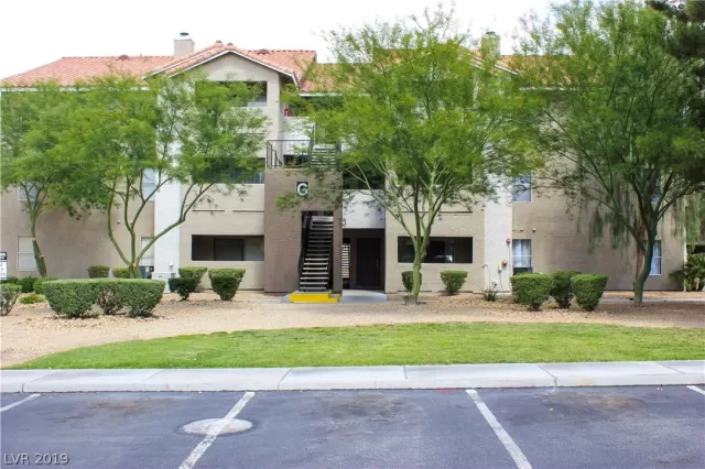 MLS: 2103702 Condo For Sale